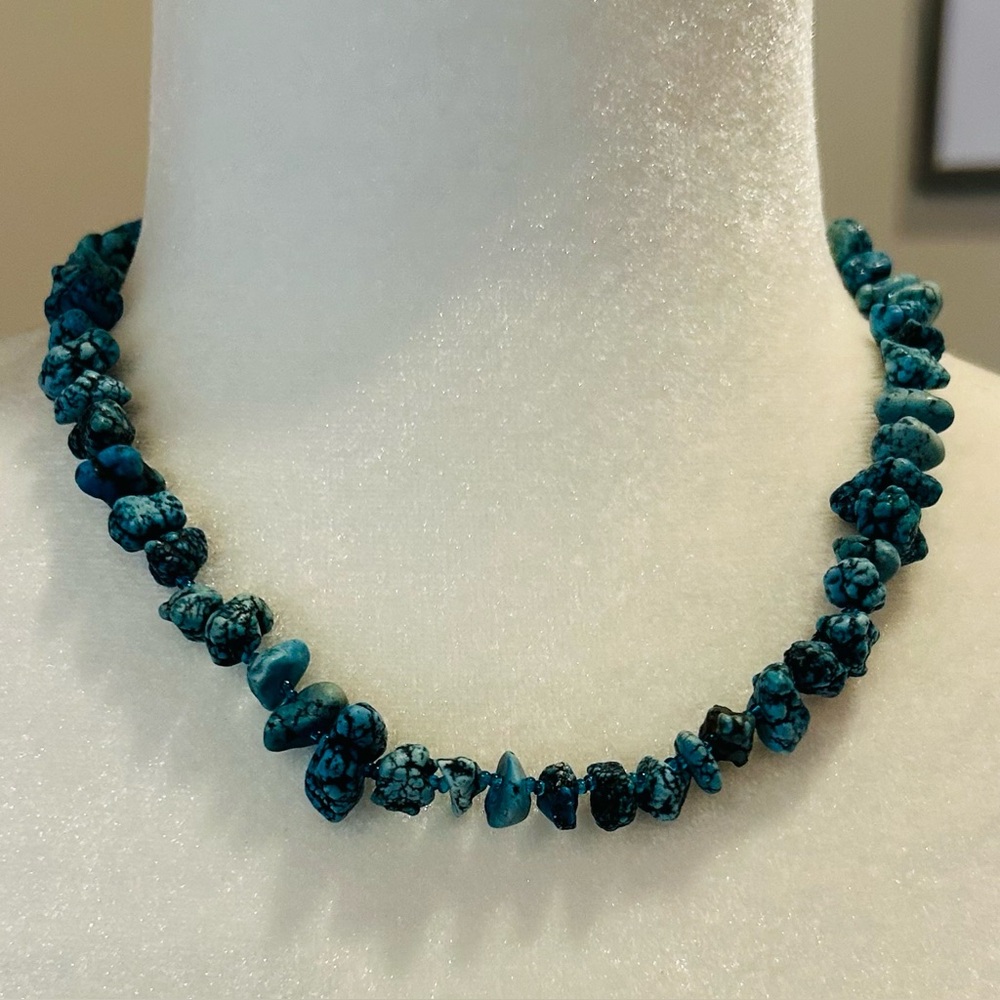 Genuine Turquoise Nugget Necklace EUC - Picture 5 of 11